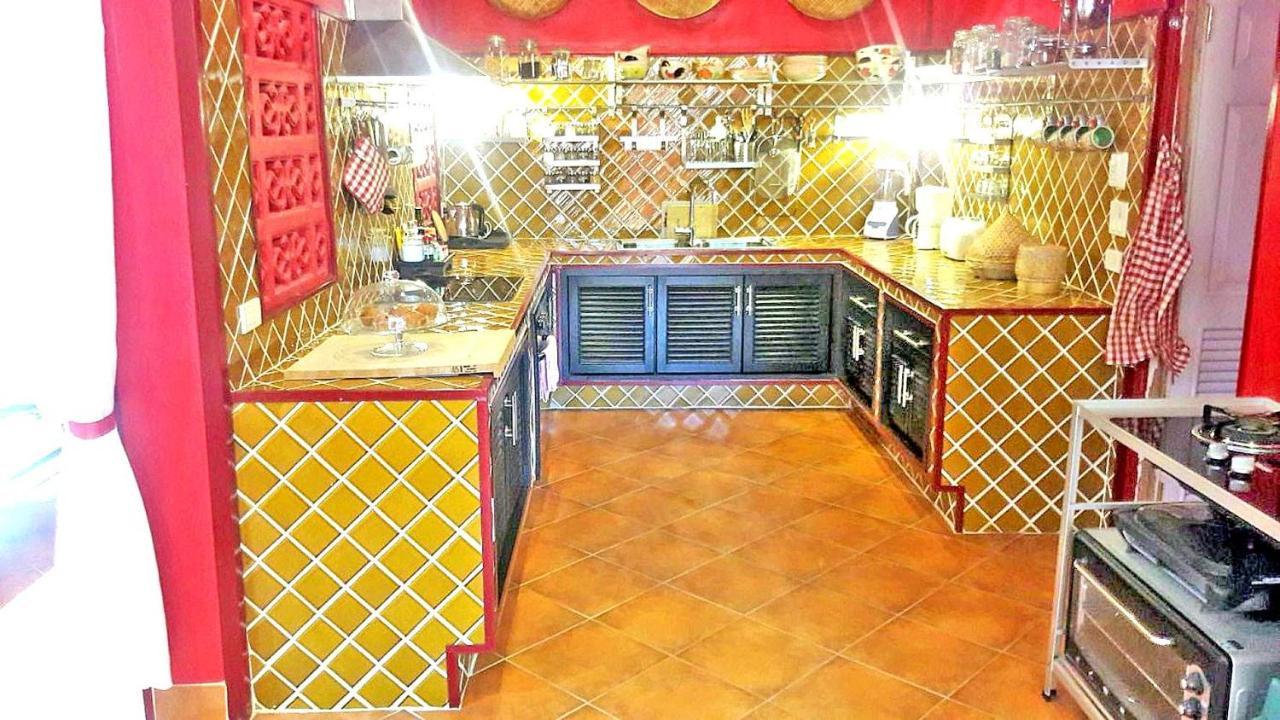 Amazing Tropical Family Thai Style Villa All Costs Included パッタヤー エクステリア 写真